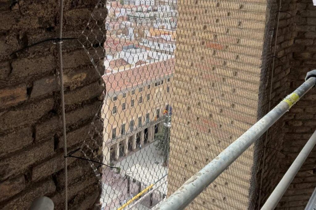 Industrias Siwell. Cómo se ancla una malla tipo X-TEND